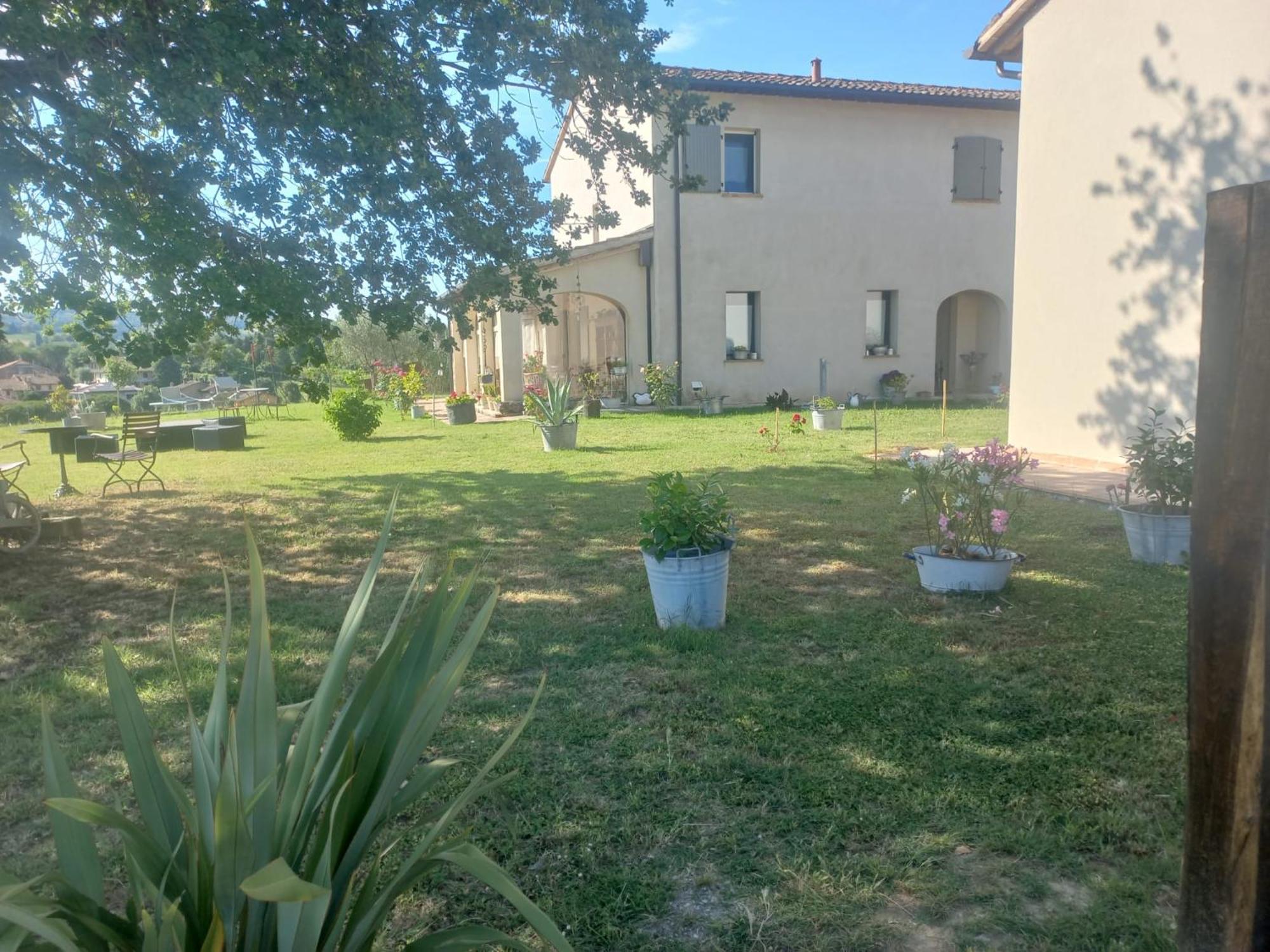 Beb Montefratta Acomodação com café da manhã Fratta Terme Exterior foto